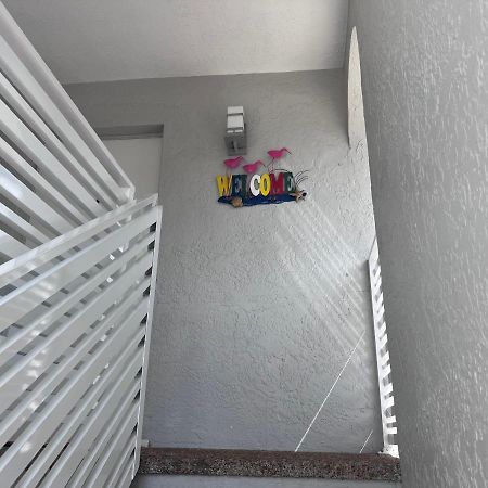 Stylish 2 Bedrooms Apartment By Miami International Airport Exterior foto