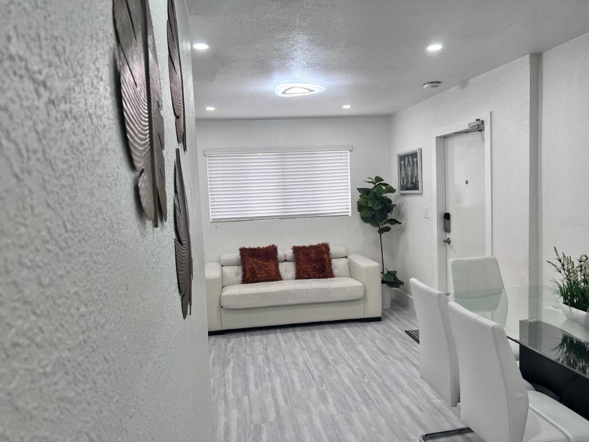 Stylish 2 Bedrooms Apartment By Miami International Airport Exterior foto